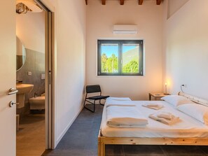 2 Schlafzimmer, Reisekinderbett, kostenloses WLAN