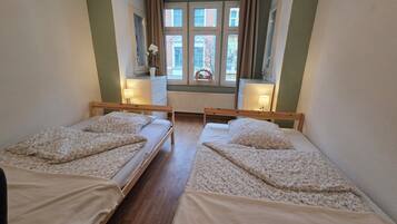 3 bedrooms, WiFi, bed sheets