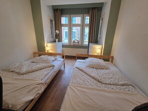 3 多间卧室、WiFi、床单