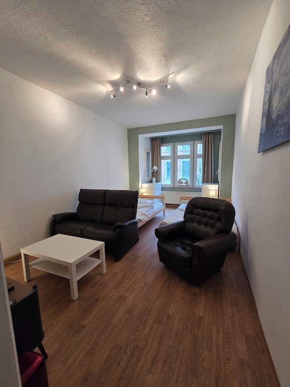 Vacation Apartment/ Guest Apartment/ Mechanic's Apartment In The Heart Of Zeitz - Zeitz