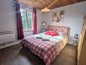 2 chambres, Wi-Fi gratuit, draps fournis