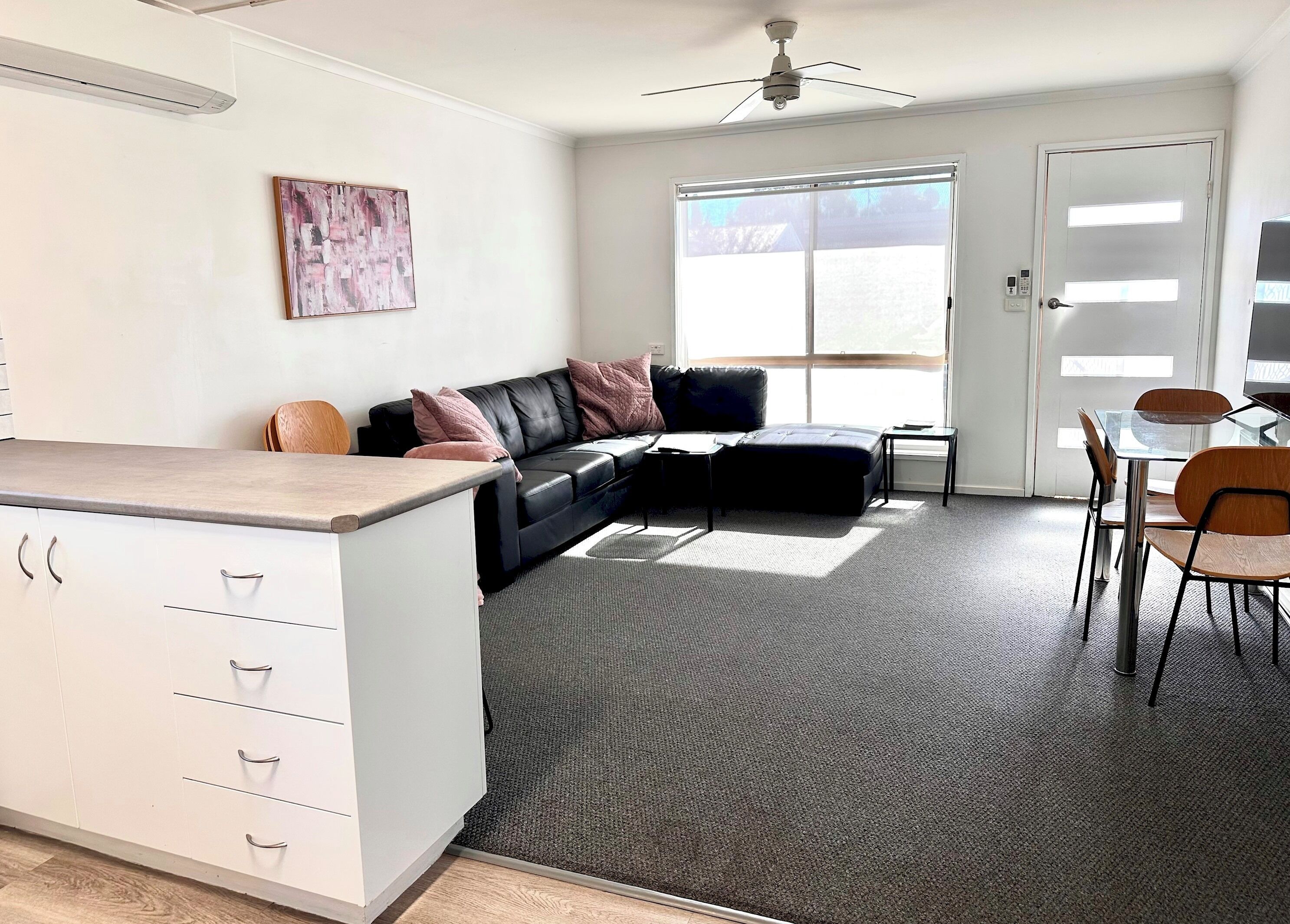 Sunny Shackell- 12pm Checkout, Pet Friendly - Echuca