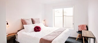 Sunny Shackell. Echuca Moama Holiday Accommodation