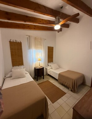 4 camere, ferro/asse da stiro, lenzuola