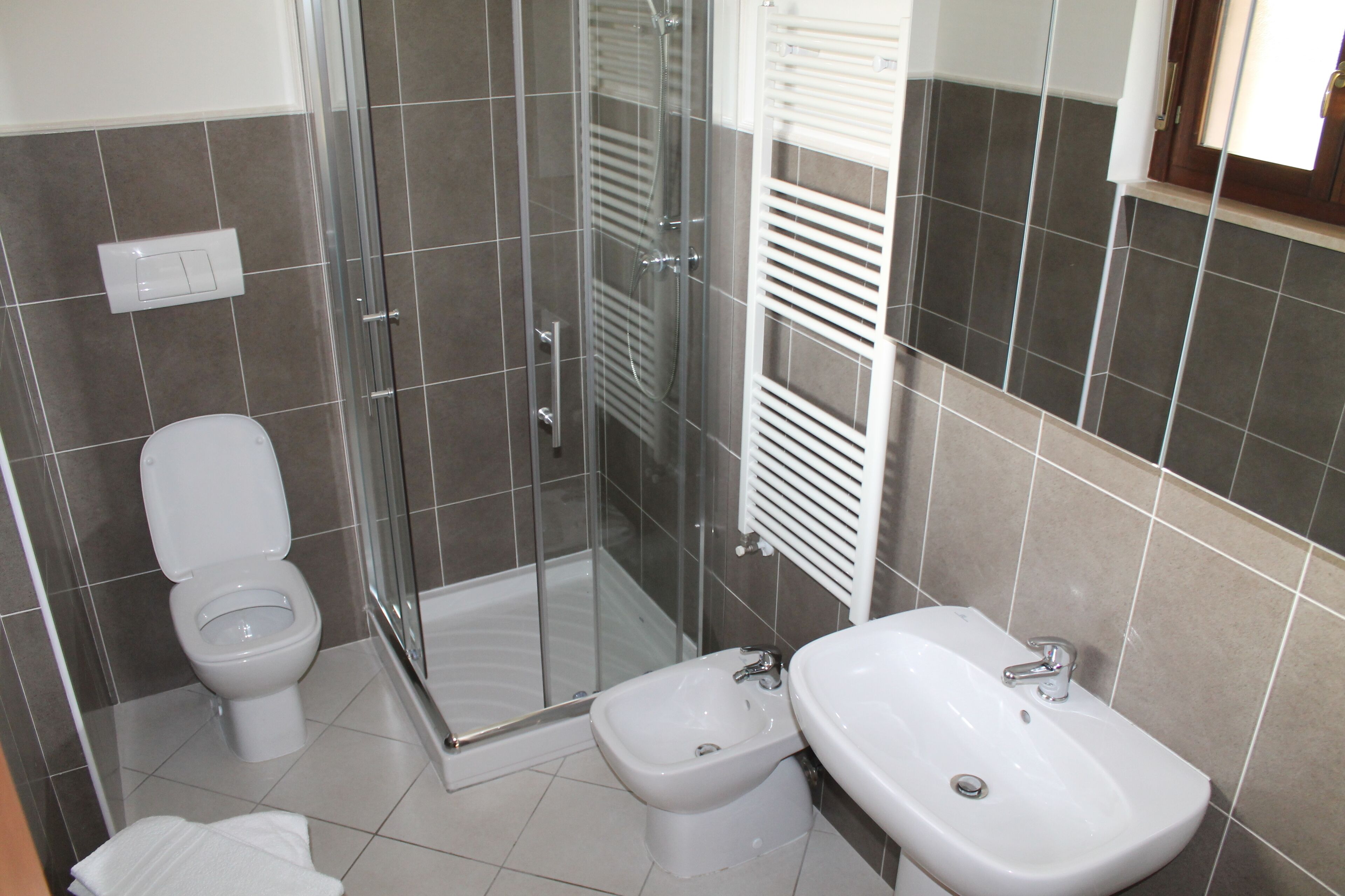 1 bedroom, iron/ironing board, free WiFi