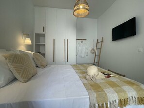 Comfort Apartment, Balcony, Sea View - HARBOUR LIGHTS by Smaris Collection (Agios Nikolaos)