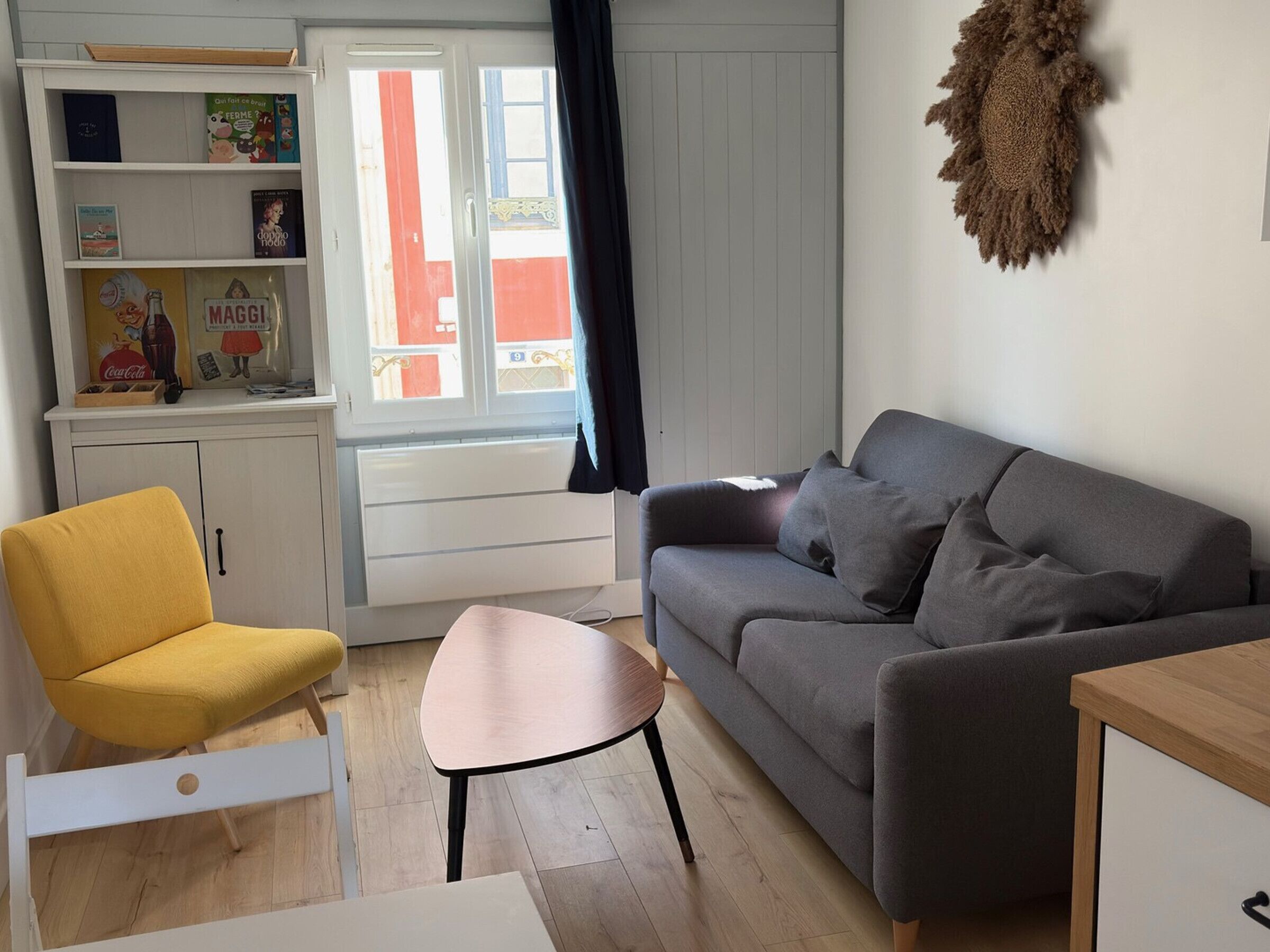 Triplex In The Heart Of Le Palais With Internet - Le Palais
