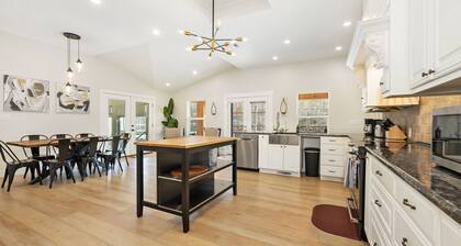 Adventure Awaits- Indoor pool & Pickle ball Court