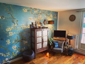 Smart TV - Green jungle in the heart of Paris (Paris)