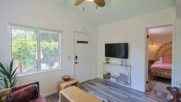 1 bedroom, iron/ironing board, travel crib, WiFi
