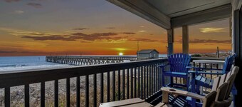 Sea Cabin 118 - Oceanfront, End-Unit!