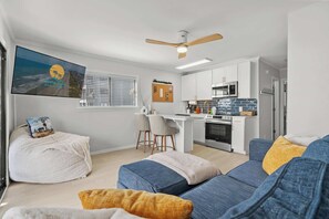 TV - Sea Cabin 118 - Oceanfront, End-Unit! (North Myrtle Beach)