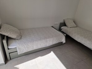 双人房, 庭院景观 | 床单