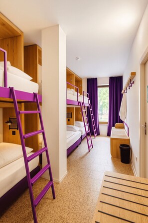 1 bedroom, premium bedding, free WiFi, bed sheets