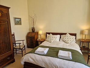 Comfort Apartment, City View | 1 bedroom, iron/ironing board, free WiFi, bed sheets