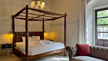 8 dormitorios, tabla de planchar con plancha, wifi gratis y ropa de cama