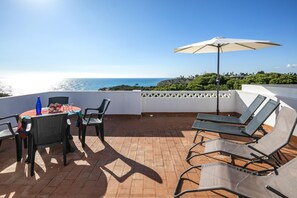 Outdoor dining - 31 Terraços de Benagil (Casa Bobo) (Benagil)