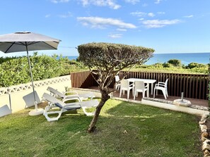 Outdoor dining - 06 Terraços de Benagil (Casa Rosa Azul) (Benagil)