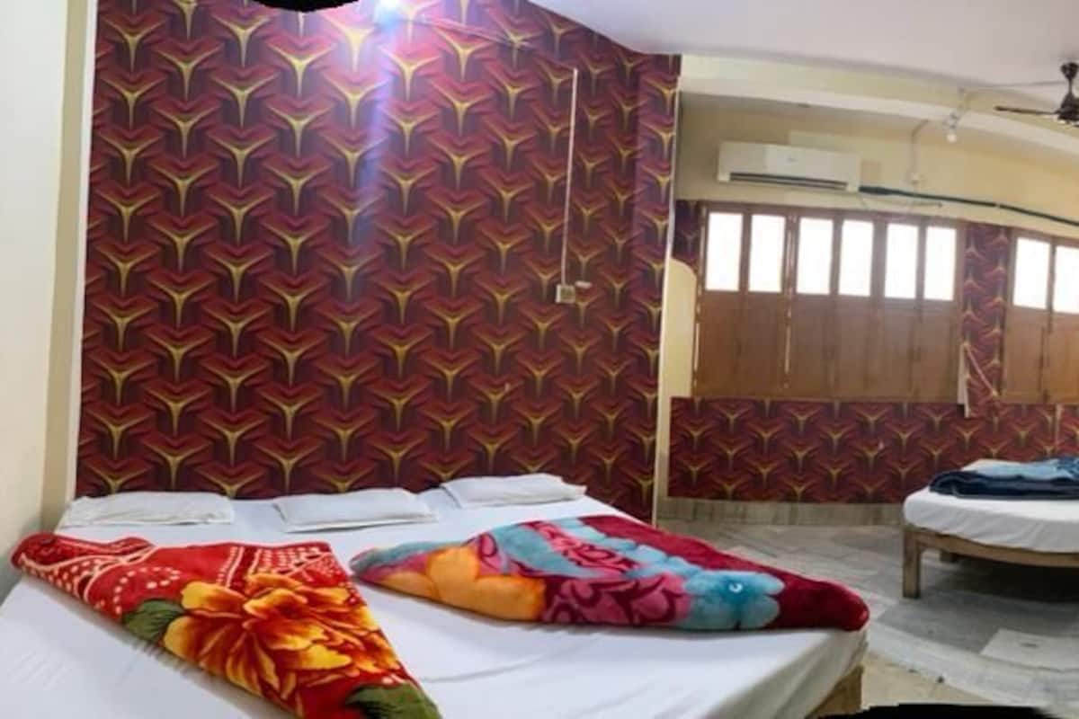 Soundproofing, free WiFi