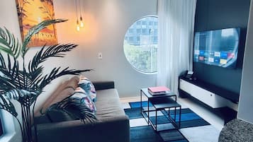 1 bedroom, premium bedding, minibar, in-room safe