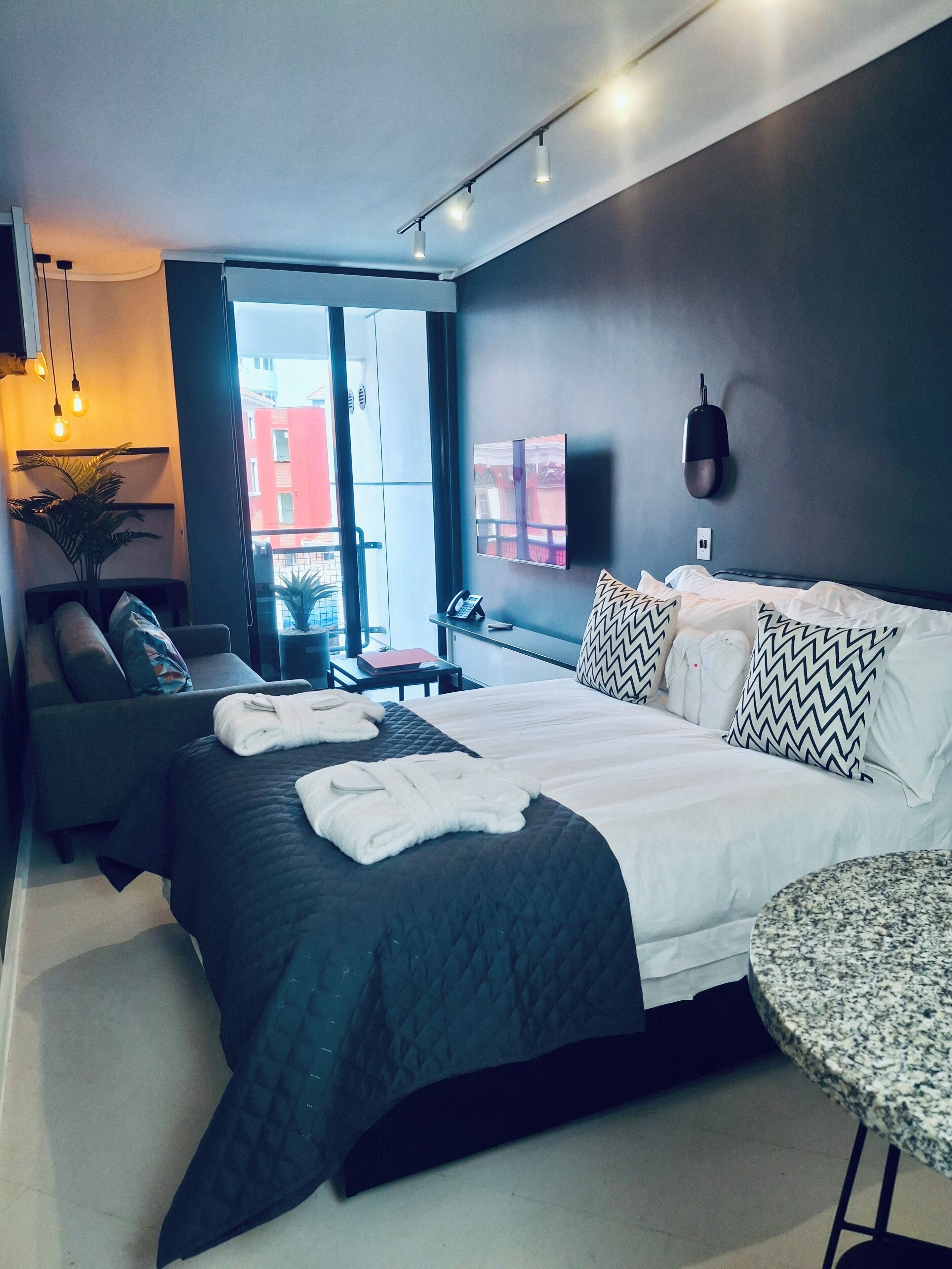 Premium bedding, minibar, in-room safe, iron/ironing board