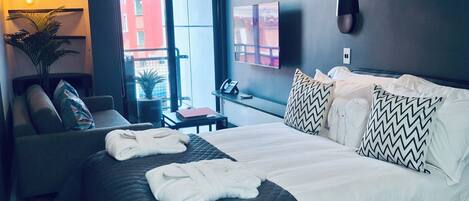 Ropa de cama de alta calidad y minibar