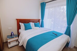 1 Schlafzimmer, Schreibtisch, WLAN, Bettwäsche