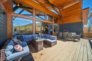 تناول الطعام بالخارج