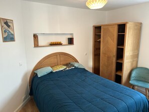 3 chambres, fer et planche Ă repasser, Wi-Fi, draps fournis