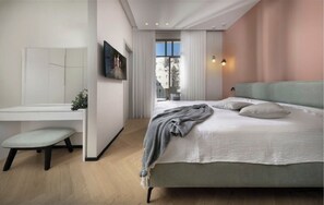 Apartment, Courtyard View