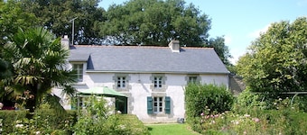 ✨Newly renovated Atlantic villa - Beautiful house with garden + near the sea + sauna