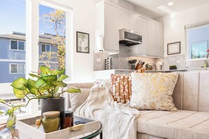 テレビ、書斎 / ワークスペース