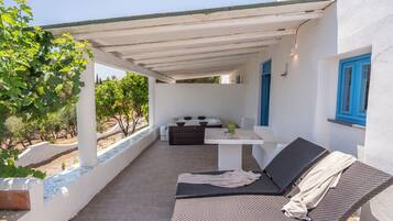 Chambre Luxe, vue mer | Terrasse/Patio