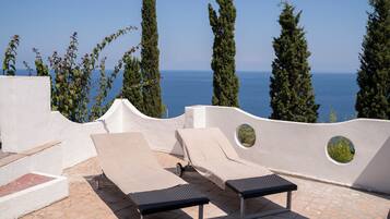 Romantic Suite, Sea View | Terrace/patio