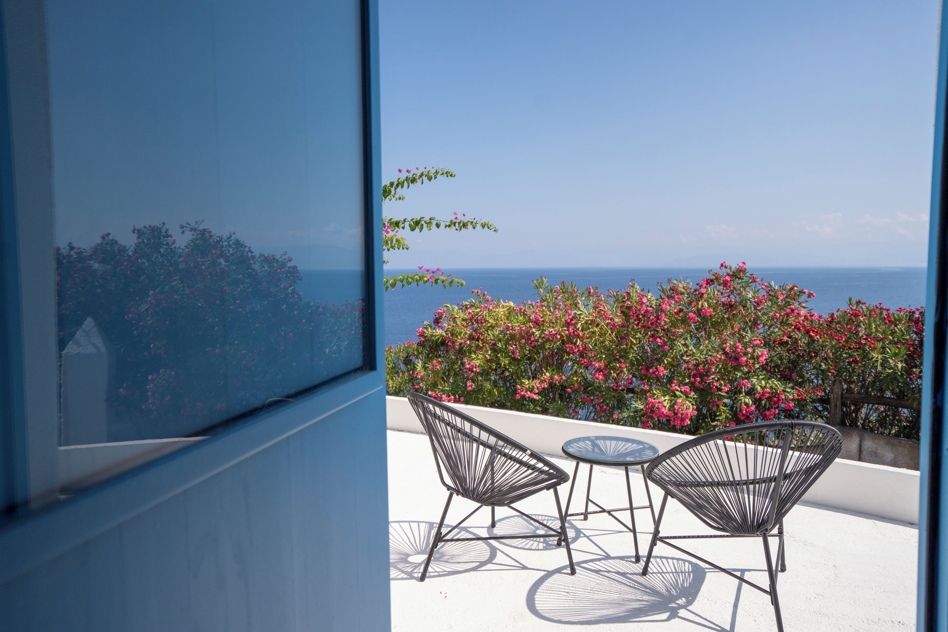 Deluxe Room, Sea View | Terrace/patio