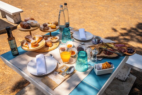 Petit déjeuner buffet compris tous les jours
