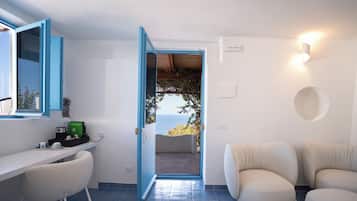 Romantic Suite, Sea View | In-room safe, desk, blackout curtains, soundproofing