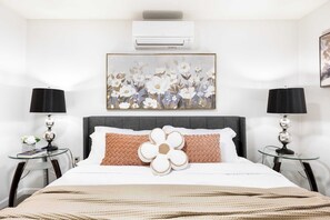 2 bedrooms, desk, iron/ironing board, travel cot