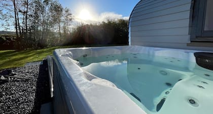 Luxury Pod with Hot tub and Large Private Garden