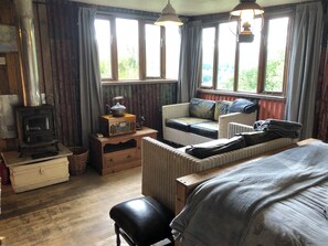 Foxes Den Unique Eco Cabin Dartmoor | Desk, laptop workspace, bed sheets