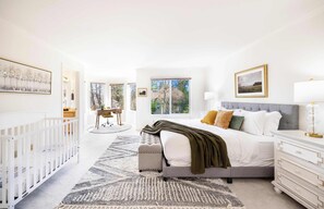 5 habitaciones, escritorio, tabla de planchar con plancha y wifi