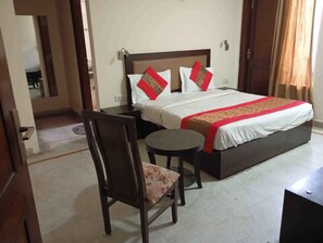 Classic Double Room, City View | 1 bedroom, desk, laptop workspace, iron/ironing board