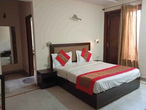 Classic Double Room, City View | 1 bedroom, desk, laptop workspace, iron/ironing board