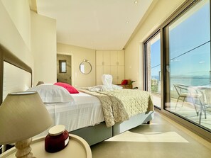 3 bedrooms, iron/ironing board, travel cot, free WiFi