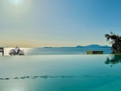 Beach Villa Smile with private pool