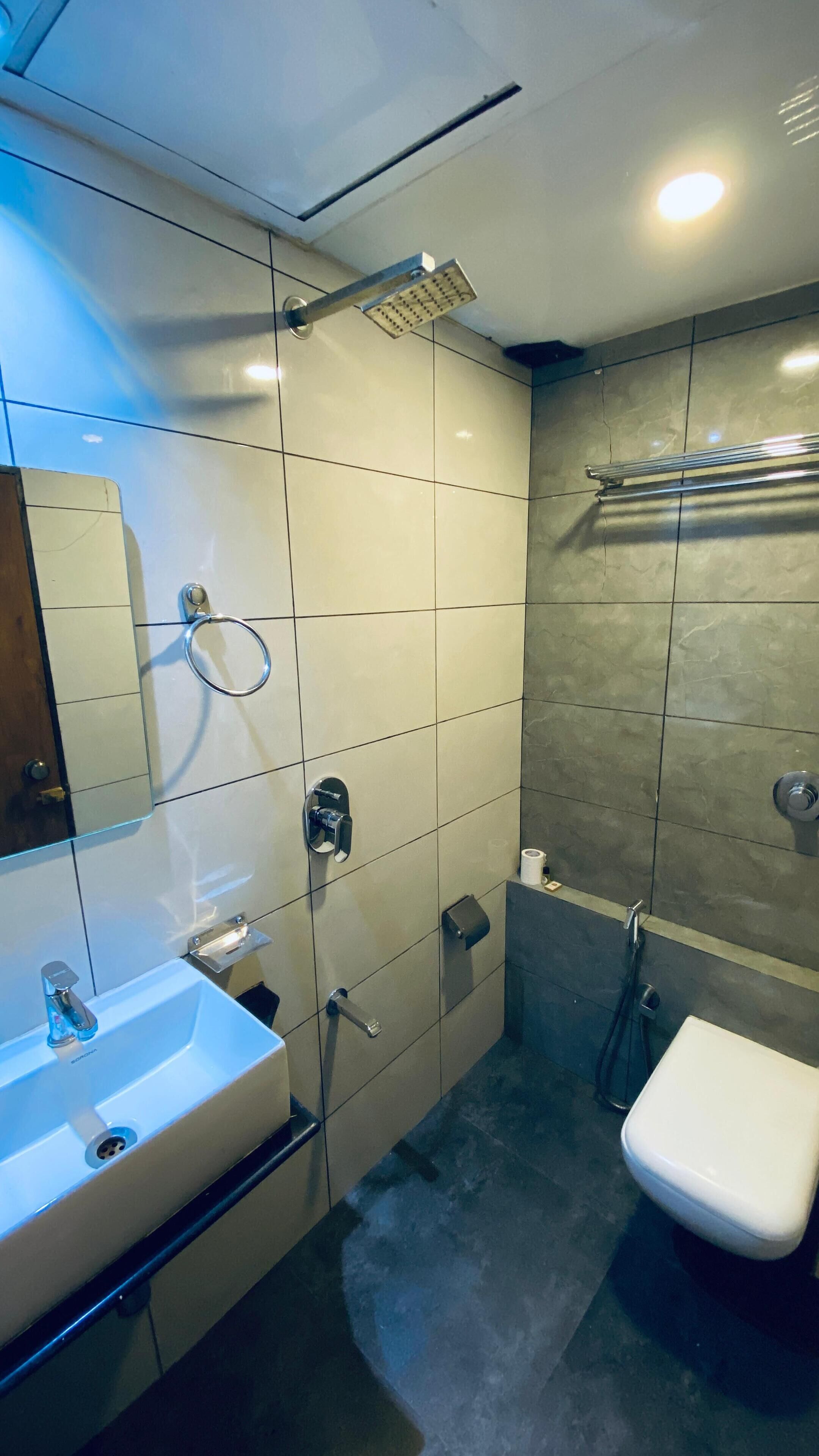 Foto - Palm Breeze Hotel - Colaba