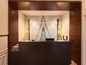 Reception - Palm Breeze Hotel - Colaba (Mumbai)