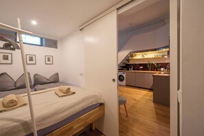 1 bedroom, travel crib, WiFi, bed sheets