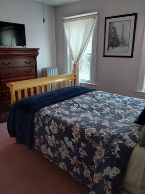 3 bedrooms, WiFi, bed sheets