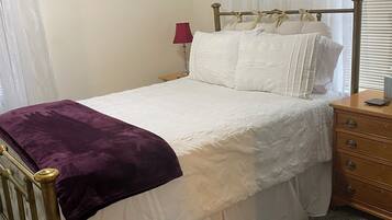 2 dormitorios, tabla de planchar con plancha, wifi y ropa de cama